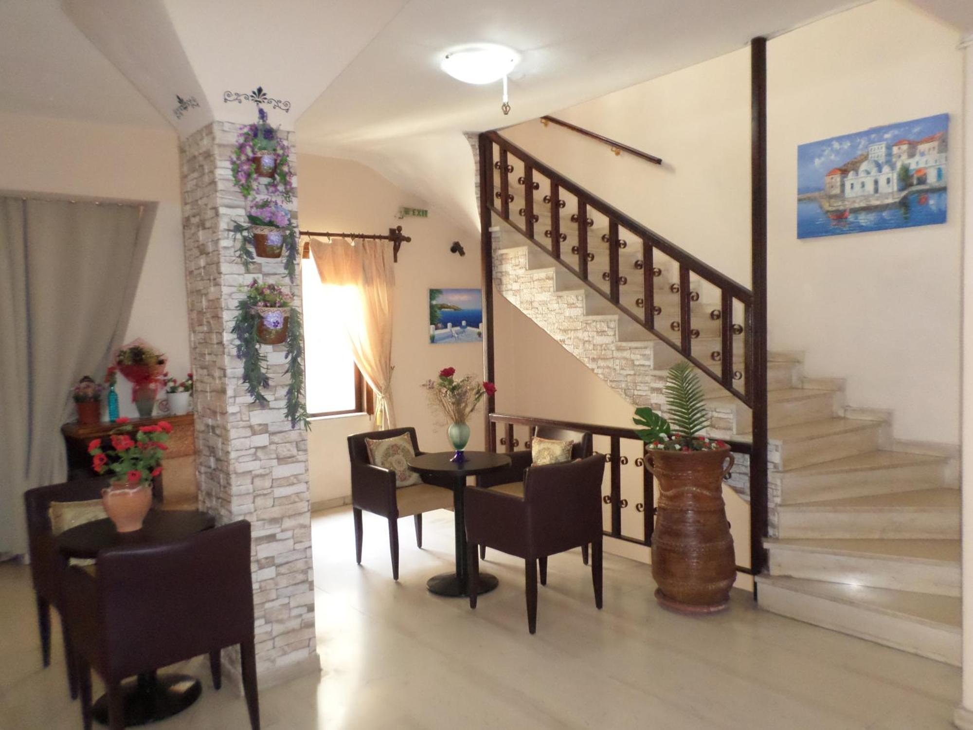 Otel Tina